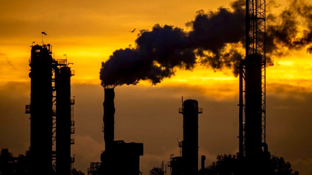 Der Verband der Deutschen Industrie (BDI) sieht den Wirtschaftsstandort Deutschland im "freien Fall". Die Industrie stehe am Ende des Jahres 2025 vor einem dramatischen Tiefpunkt, erklärte BDI-Präsident  Peter Leibinger in einem Interview. (Symbolbild)