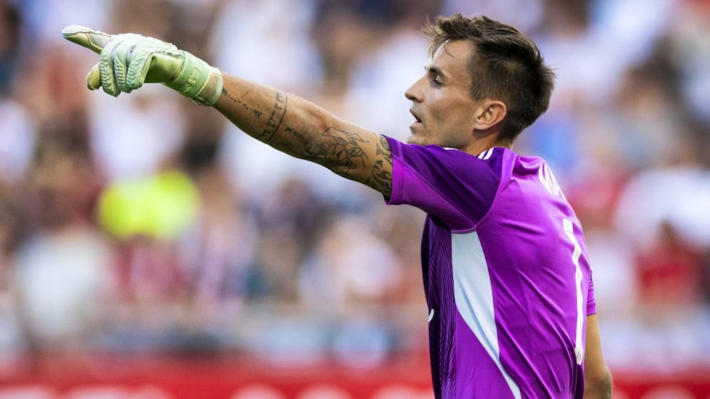 «Papi, wieso bist du auf der Bank?». Servette-Goalie Mall äussert sich emotional zum Kampf um die Nummer 1