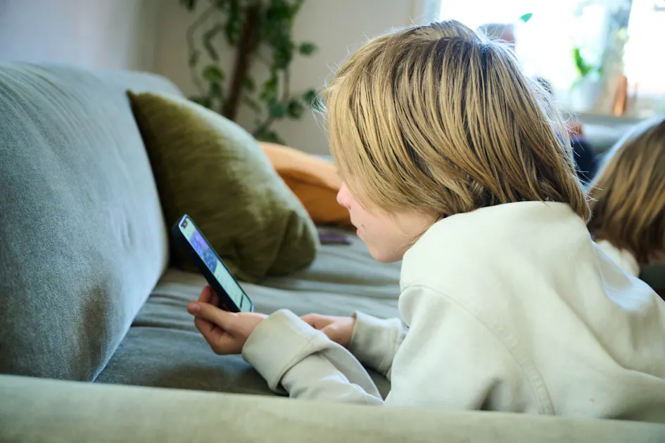 新しいソーシャルメディア法: オーストラリアは青少年を保護したいと考えており、抜本的な措置を講じています