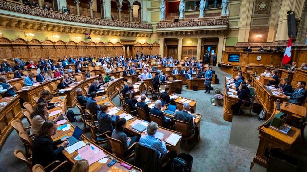 According to a new study, it is worthwhile for members of parliament to disclose their lobbying income, even if it is high. (archive image)