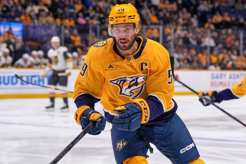 Roman Josi non ha ancora risulto tutti i suoi problemi di salute.