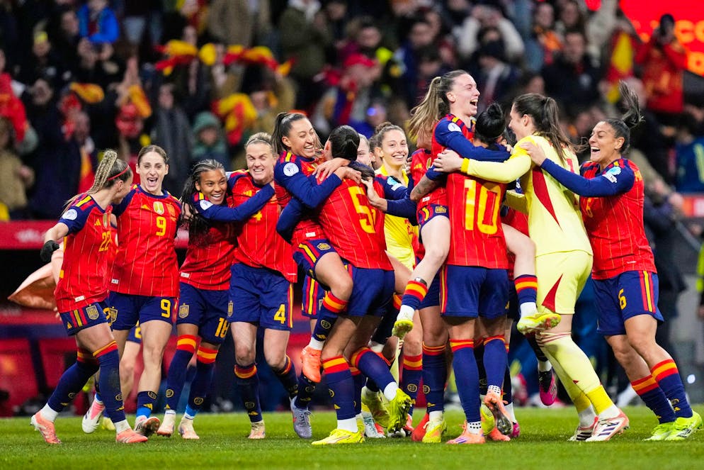 Die Spanierinnen gewinnen die Nations League.