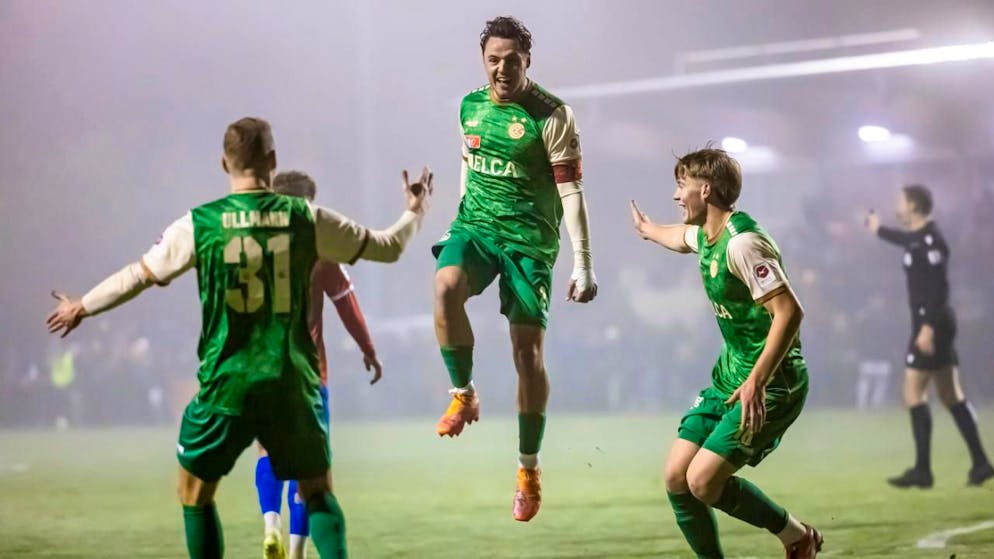 Winterthur scheitert, GC im Viertelfinal - Gallery. Dirk Abels freut sich über sein traumhaftes 2:0