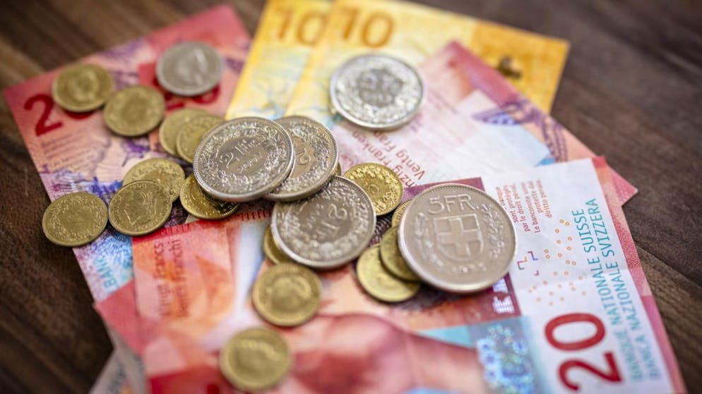 Les salariés suisses pourraient obtenir une augmentation de salaire. (archive)