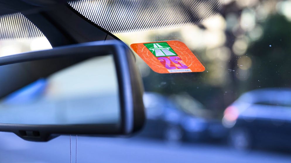 Die Autobahnvignette für das Jahr 2025 ist noch bis Ende Januar 2026 gültig. (Archivbild)