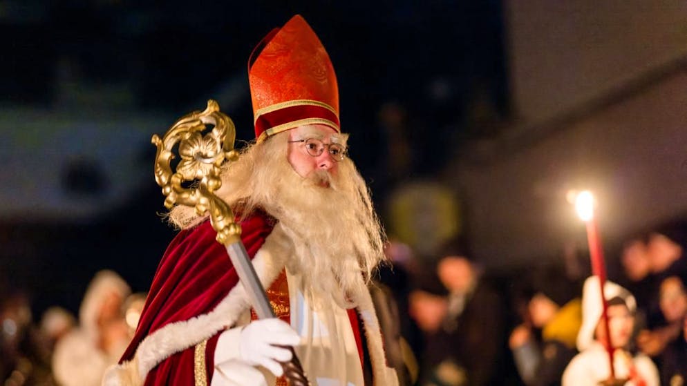 Der Samichlaus hat in der Adventszeit vor allem in der Deutschschweiz seinen festen Platz bei Jung und Alt. (Archivbild)