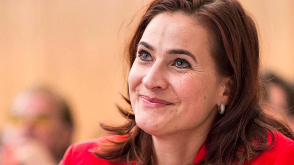 Grigioni. L'UDC retico nomina Valérie Favre Accola per il Governo