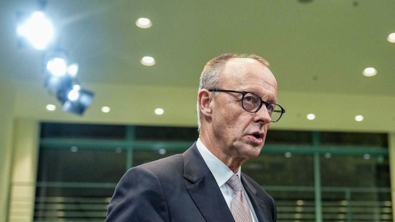 Politik. Russisches Geld: Merz sucht Lösung mit Belgien