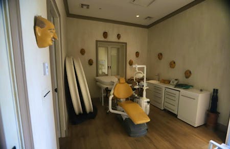 Dentist's chair and cryptic messages: New pictures of Epstein's