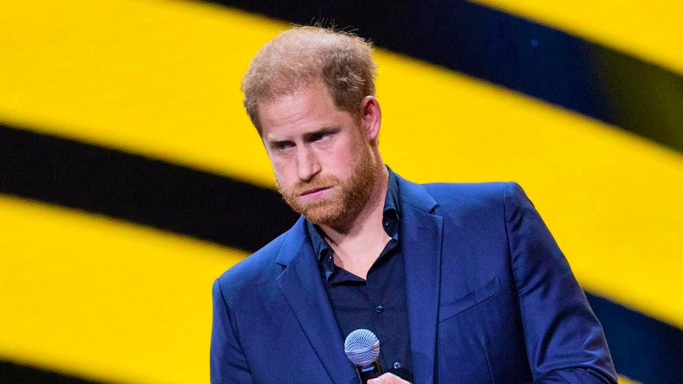 Ecco perché. L'apparizione del principe Harry nello show di Stephen Colbert non scatena solo risate