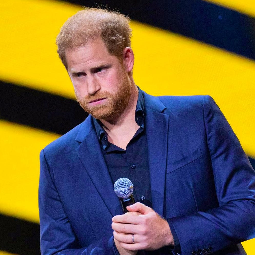 Ecco perché. L'apparizione del principe Harry nello show di Stephen Colbert non scatena solo risate