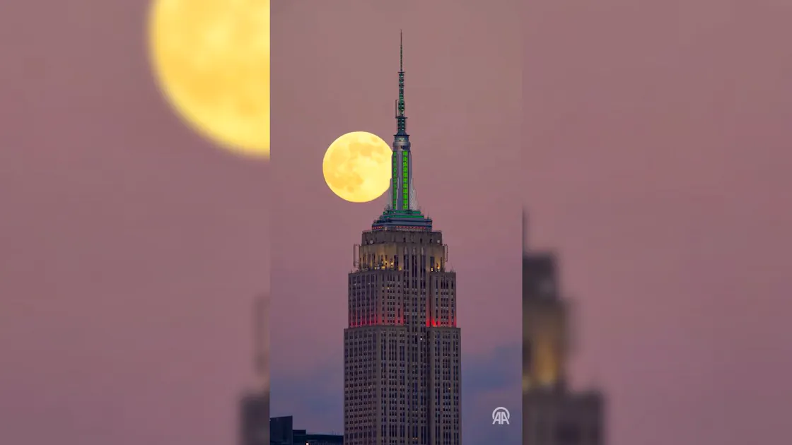 Spectacular footage: This is the last supermoon for the year 2025 ...