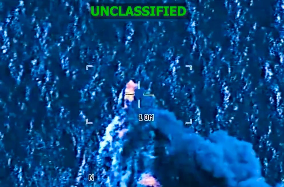 Das US-Militär filmte den Angriff auf das mutmassliche Drogenboot am 4. Dezember 2025.