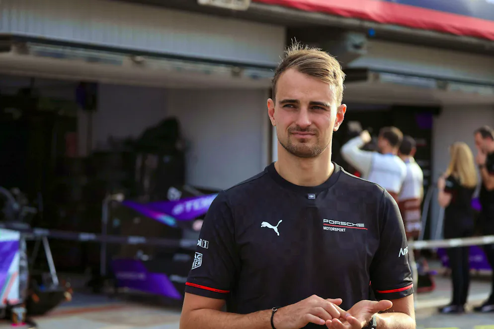 Driving for Porsche for the first time: Nico Müller.