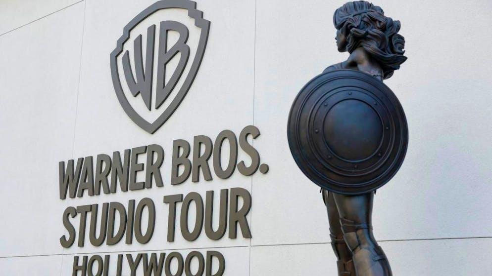 Hollywood. Netflix raggiunge un accordo per l'acquisto di Warner Bros per 83 miliardi di dollari
