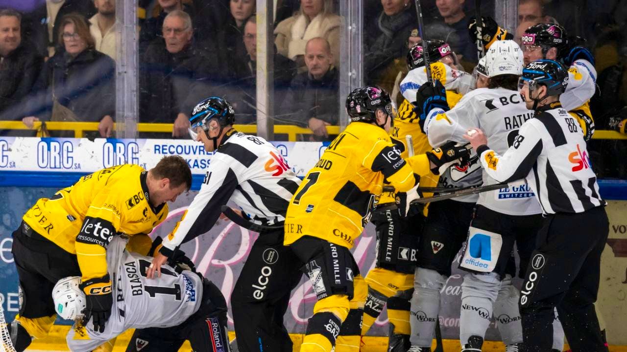 Hockey sur glace. Fribourg sans souci contre Ajoie, Bienne s'impose
