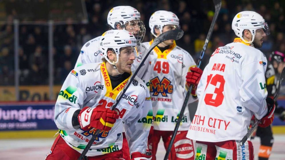 Niko Huuhtanen. Finnischer Stürmer für den EHC Biel