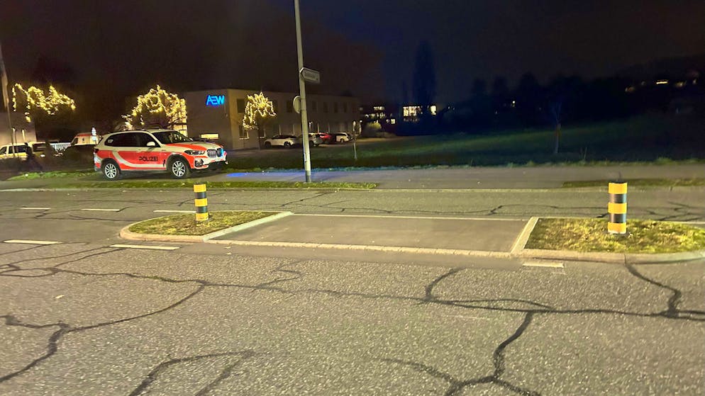 Near Untersiggenthal AG. Scooter overtakes car and hits girl (5)