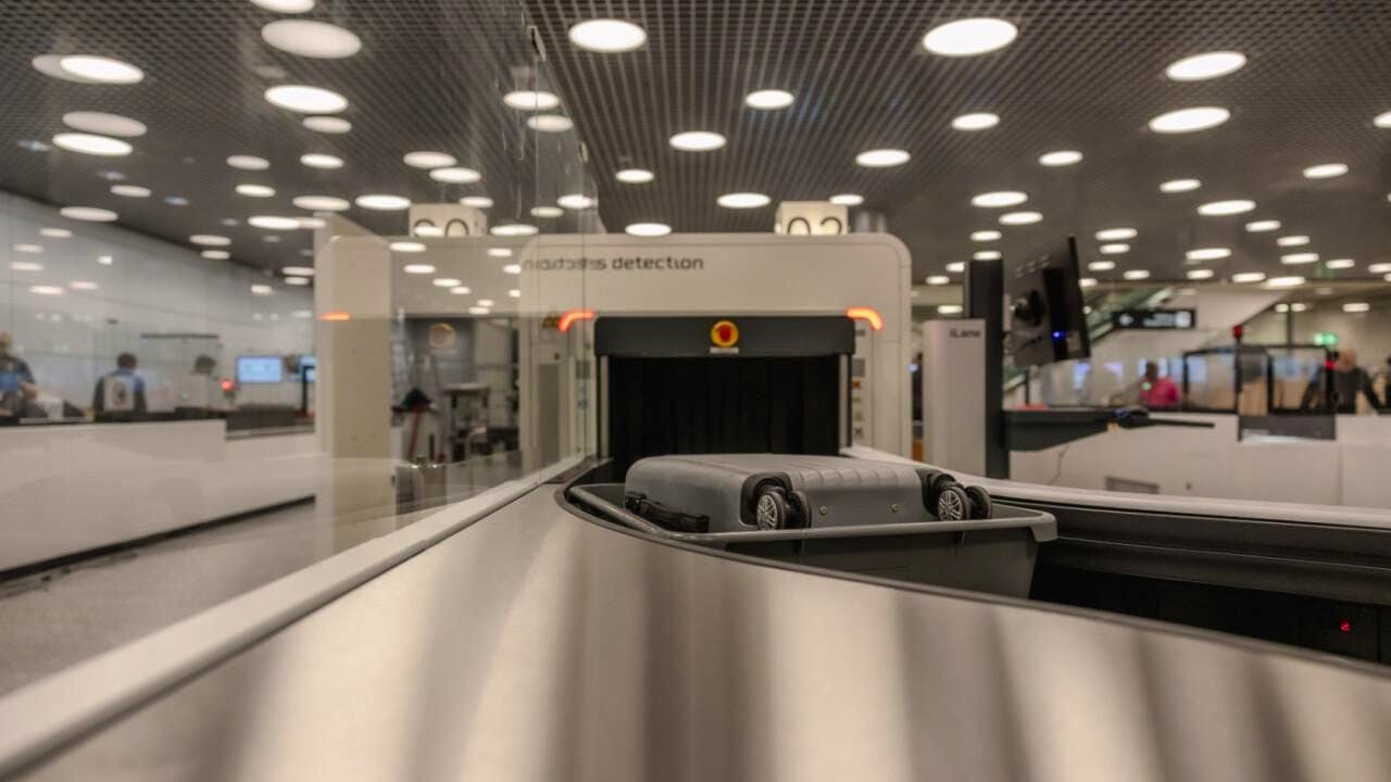 Air traffic. New scanners at Zurich Airport to speed up checks