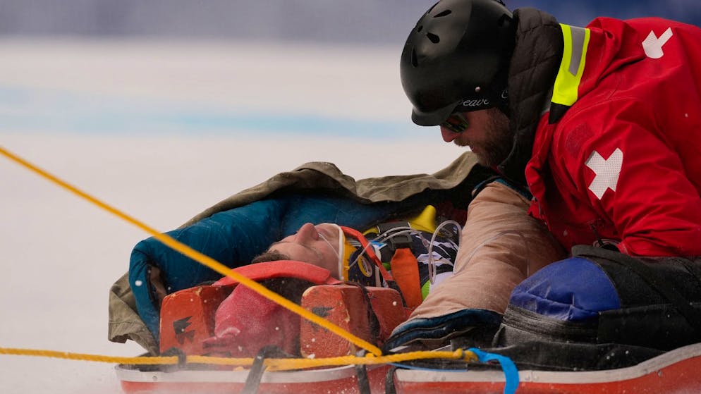 Descente de Beaver Creek. Fin de saison pour le Slovène Rok Aznoh, victime d'une terrible chute