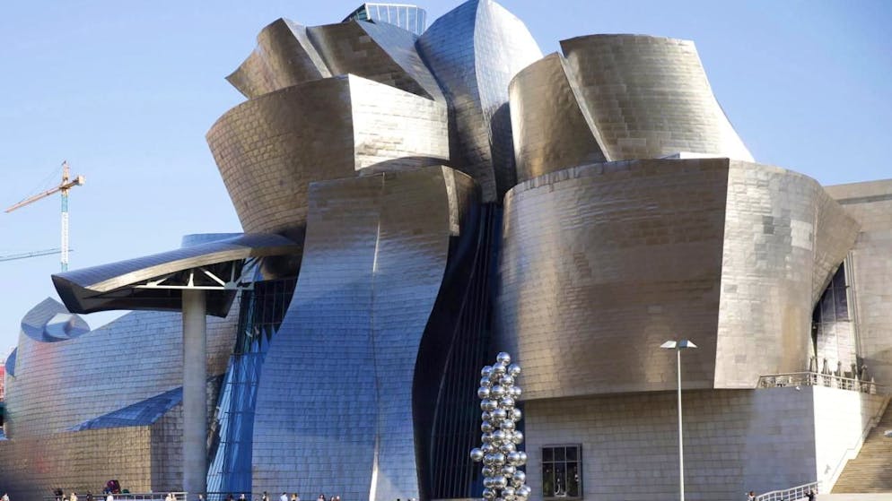 Frank Gehry, l'une des rares superstars de l'architecture - Gallery. Le musée Guggenheim de Bilbao est aussi l'oeuvre de Frank Gehry, (archives)