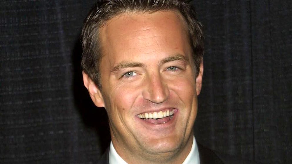 Per aver fornito ketamina. Il medico di Matthew Perry condannato a due anni e mezzo di prigione