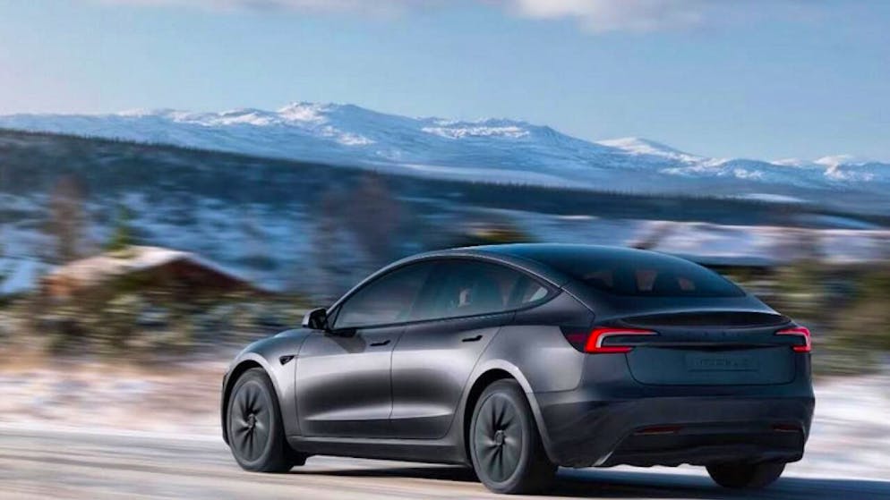 Contro il crollo delle vendite. Arriva in Svizzera un modello di Tesla più basic ed economico