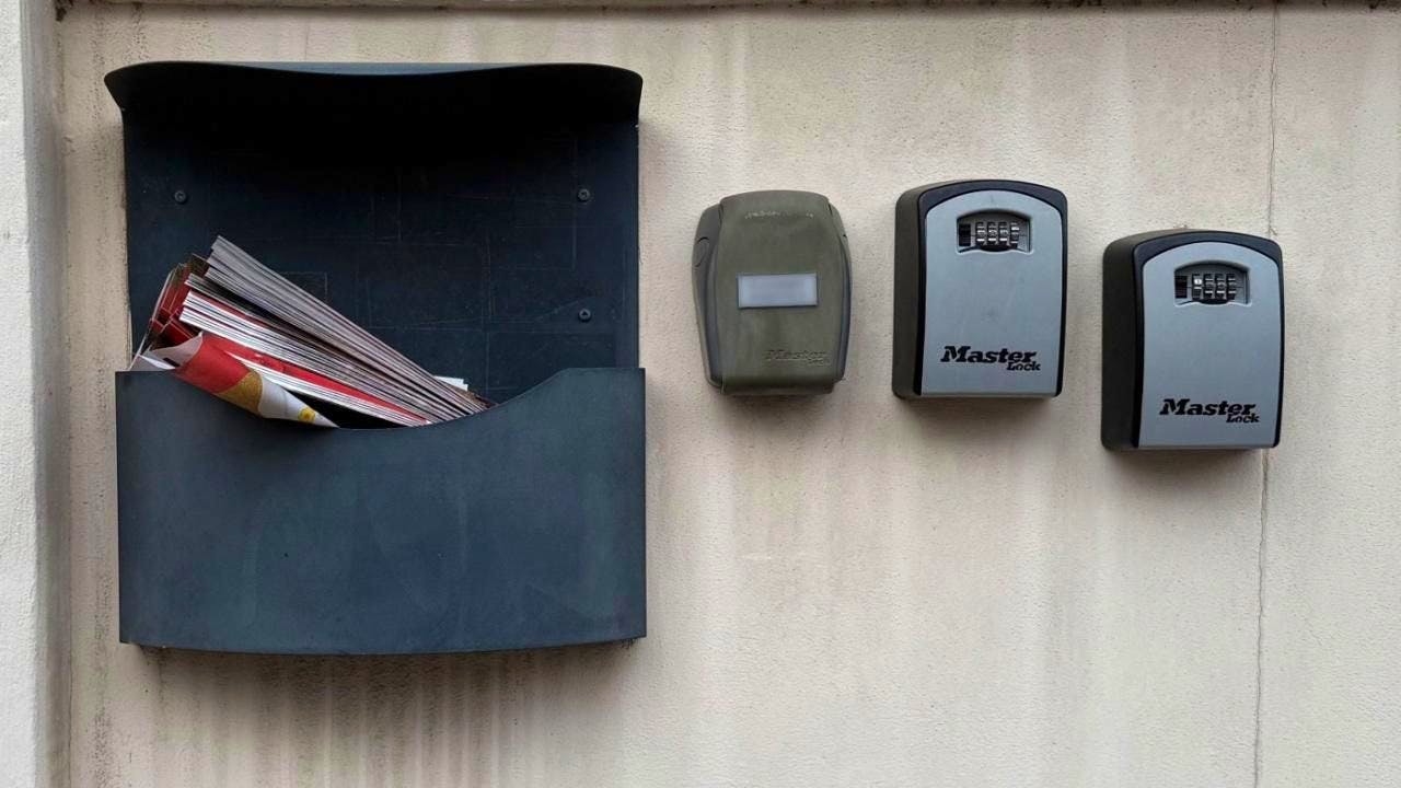 Italy. Milan bans key boxes for vacation apartments