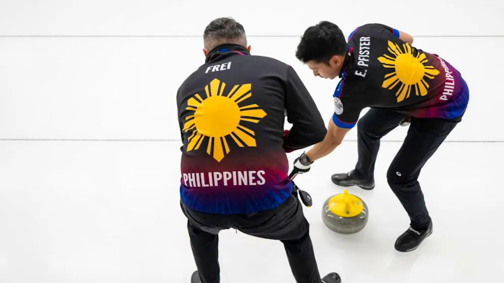 Die philippinischen Curler stehen vor dem letzten Schritt - Gallery. Das Trikot des philippinischen Curling-Nationalteams