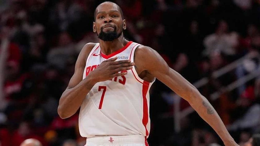 Basket. NBA, Durant supera quota 31'000 punti