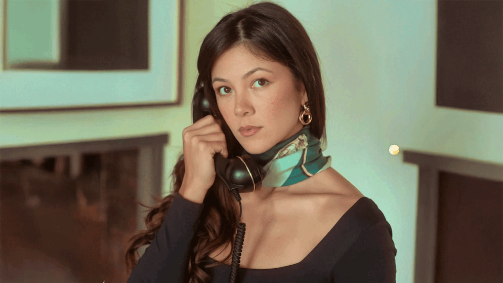 Ritorno dell'analogico?. Giovane imprenditrice fa una piccola fortuna grazie al vecchio telefono con cavo