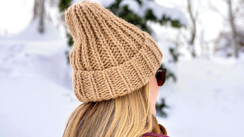Wool hats keep you warm. But why is that?