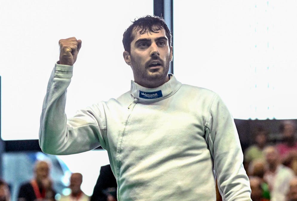 Alexis Bayard et la Suisse ont remporté l'étape de Coupe du monde de Vancouver.