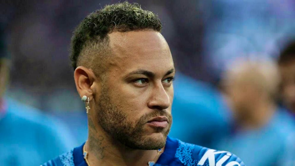 Neymar needs surgery on his left knee