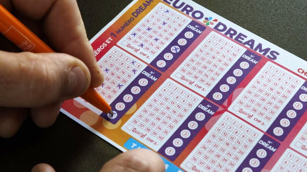 Proposé en Suisse et dans sept autres pays européens, le jeu Eurodreams offre un gain principal sous forme d'une rente mensuelle de 22'222 francs pour une durée de 30 ans.