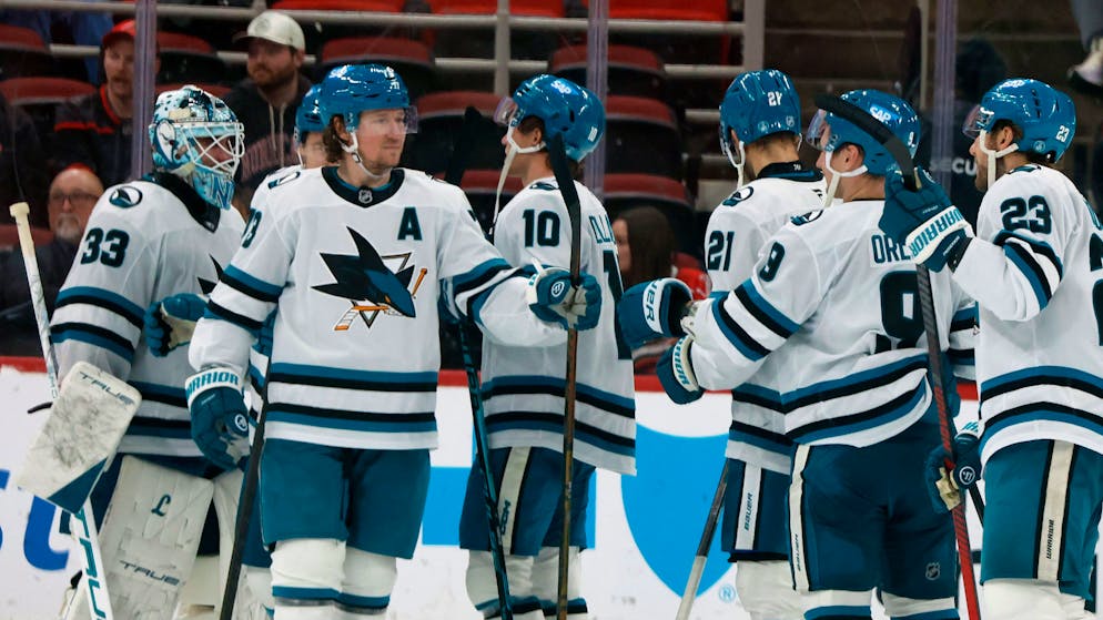 NHL. Kurashev et les Sharks mattent les Hurricanes