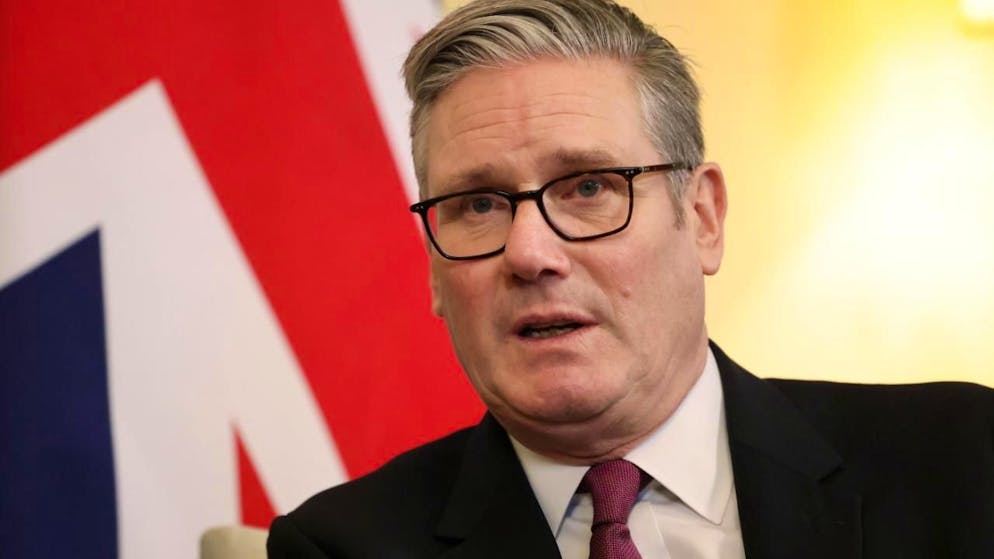 Gran Bretagna. Starmer sbarca su TikTok in barba al bando sui dispositivi del Governo