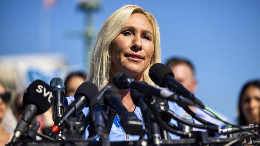 Marjorie Taylor Greene s’insurge. Parti républicain: «ils ont tous commencé à cirer les bottes de Trump»