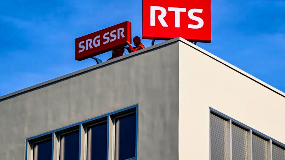 La radiotelevisione di servizio pubblico garantisce una copertura ampia ed equilibrata dell'attualità, sostengono gli oppositori dell'iniziativa per la riduzione del canone SSR a 200 franchi.