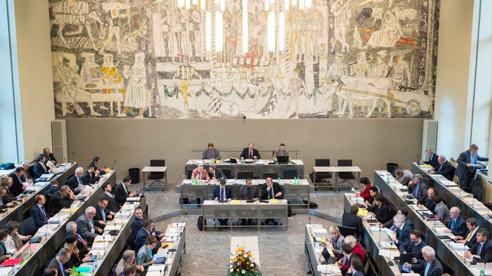 Gran Consiglio. Nei Grigioni le imposte diminuiscono di tre punti percentuali