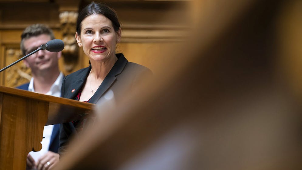 Die Zürcher SVP-Nationalrätin Nina Fehr Düsel fordert in der Asylpolitik mehr abschreckende Signale. (Archivbild)