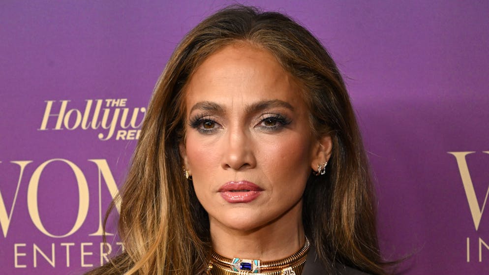 Jennifer Lopez si è fatta cancellare un tatuaggio.