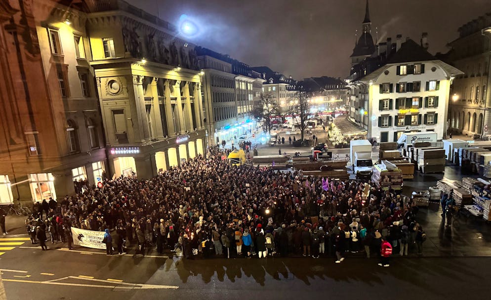 Die Kundgebung konnte aufgrund einer Baustelle den Bundesplatz nicht besetzen. 