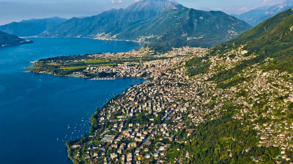A woman has died in Lake Maggiore.