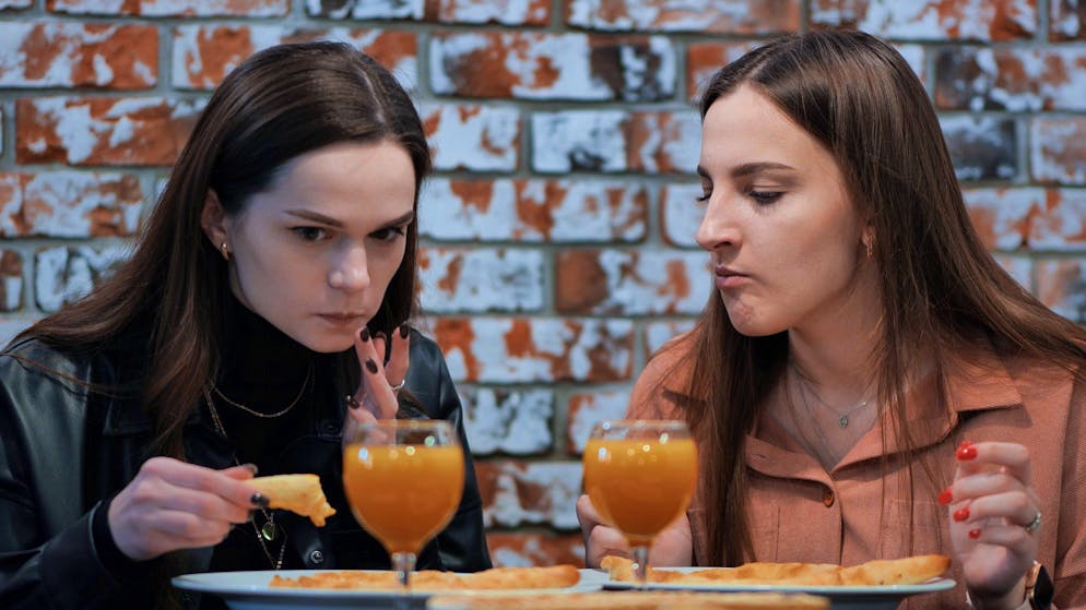 Ecco perché. I giovani svizzeri dicono no all'alcol: club in crisi e nuove abitudini