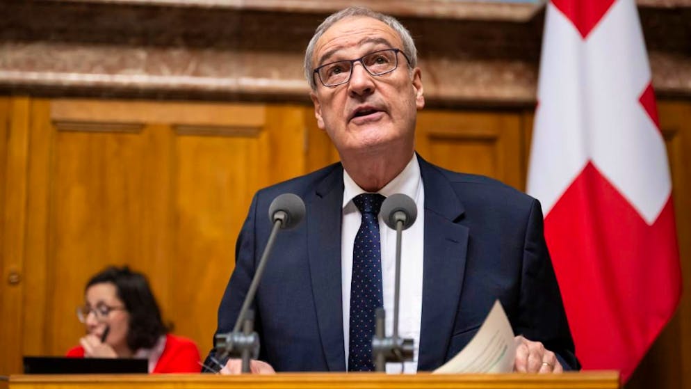 Svizzera. Guy Parmelin eletto presidente della Confederazione con un numero record di voti
