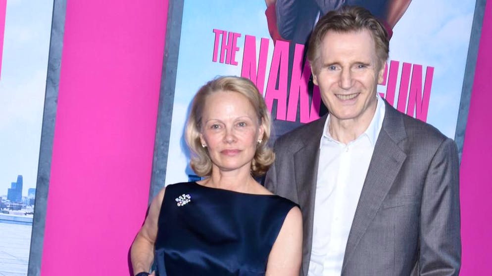 Arriva la conferma. Pamela Anderson: «Con Liam Neeson passione intensa, ma destinata a consumarsi in fretta»