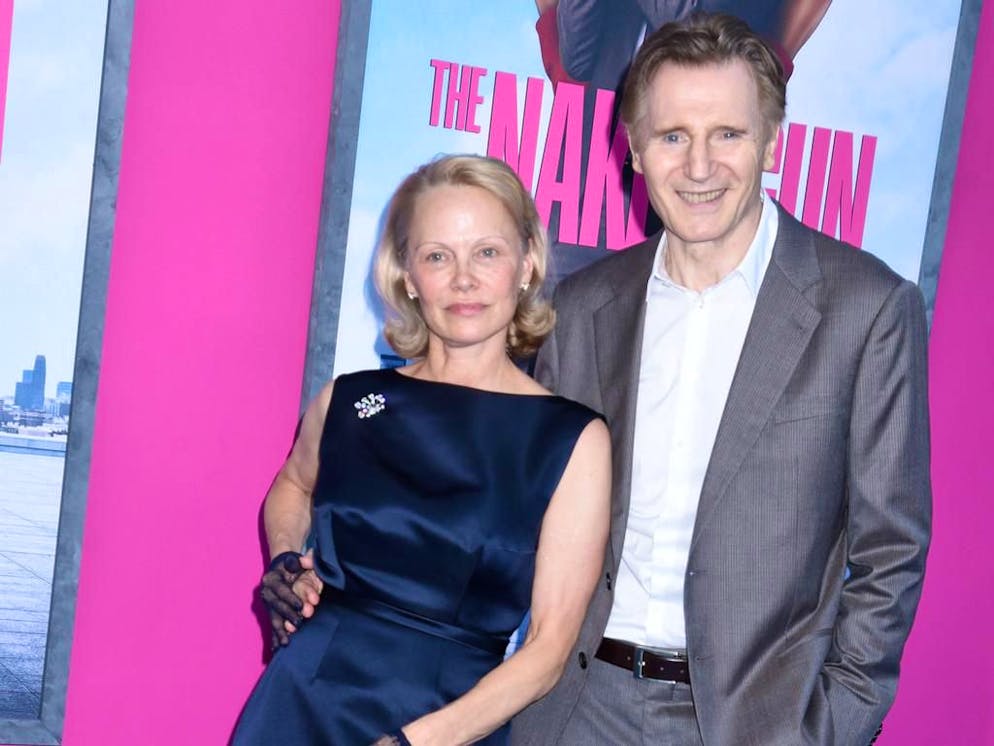Pamela Anderson & Liam Neeson