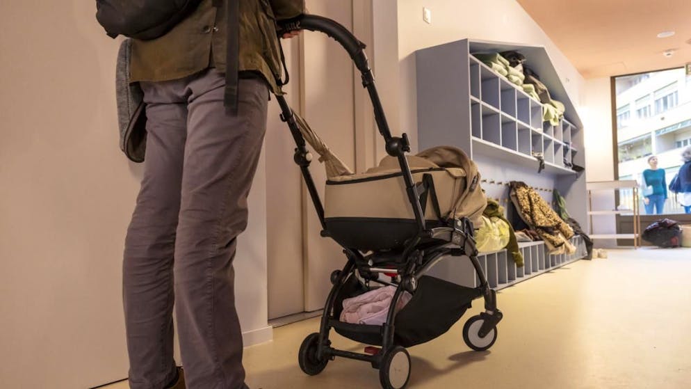 A Genève, le Conseil d'Etat a validé les initiatives constitutionnelles de l'Union populaire pour la gratuité des places de crèches et de la prise en charge par le parascolaire, mais il préconise leur rejet (illustration).