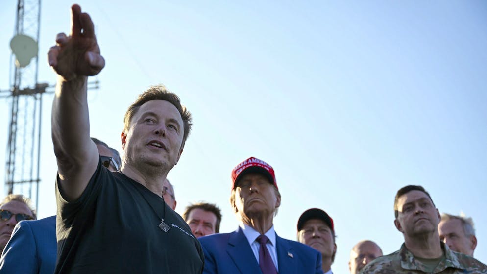 Musk will über 30 Milliarden erlösen. SpaceX steuert auf grössten Börsengang aller Zeiten zu